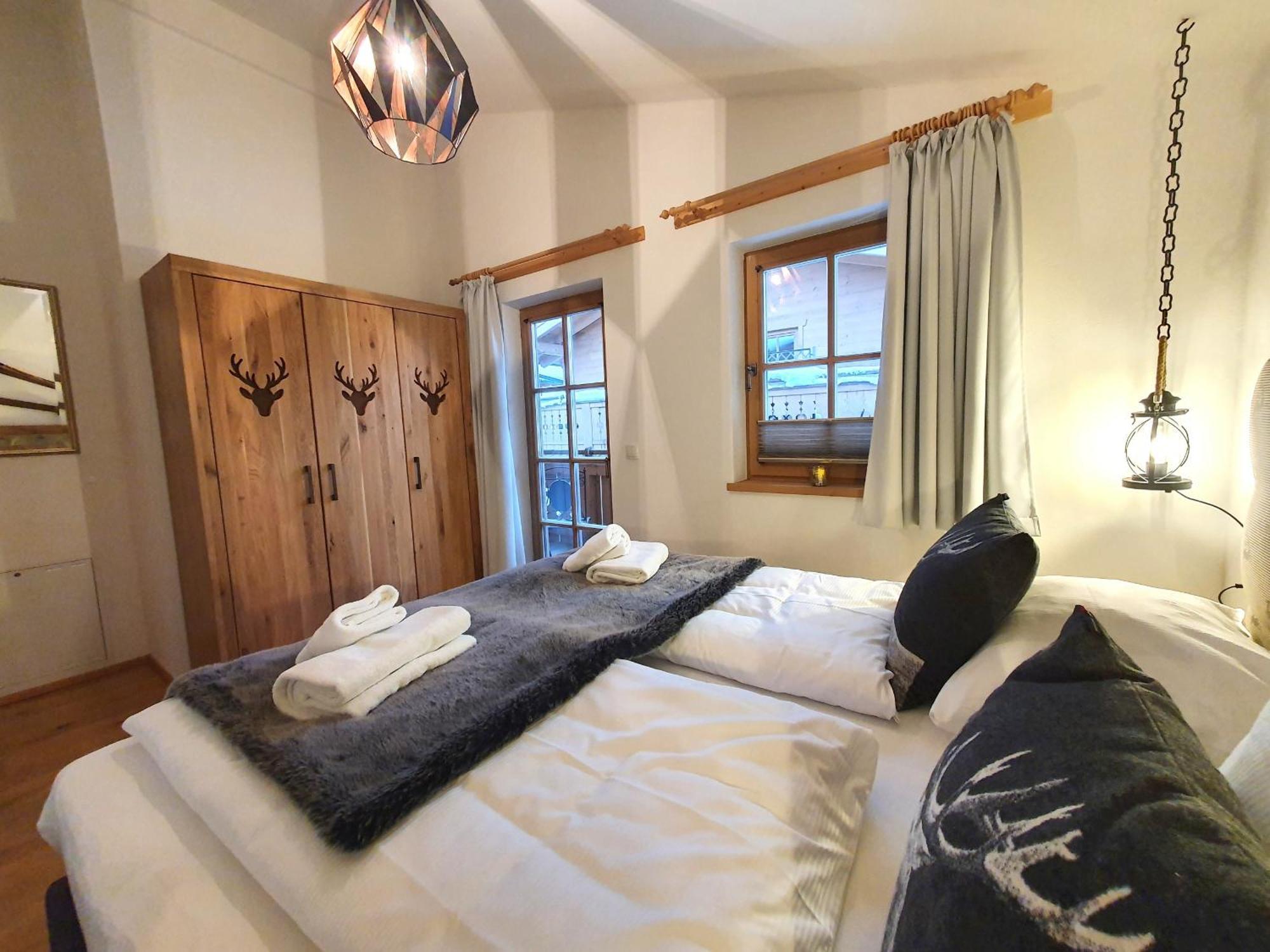 Alpen Chalets Zell Am See Niedernsill Exterior photo